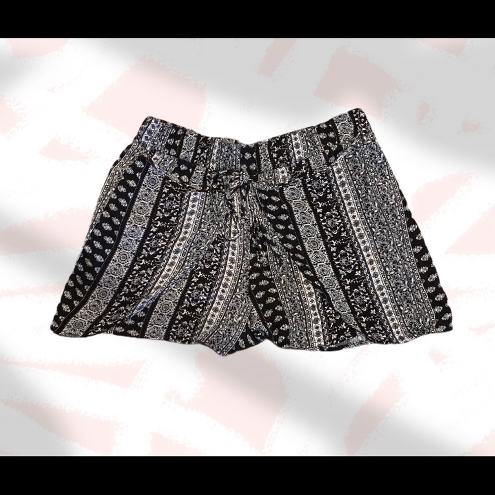 Rue21 Black & White Shorts